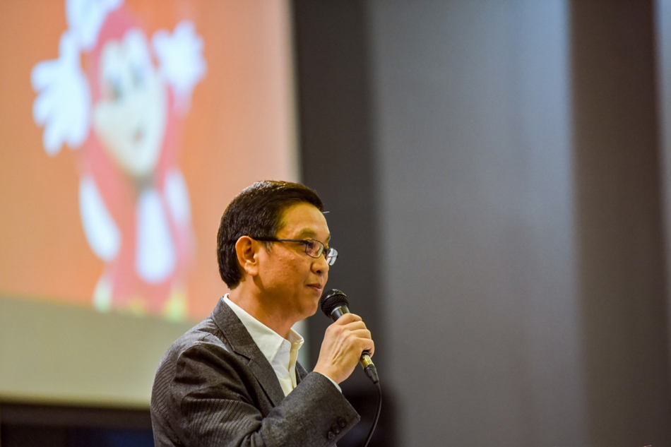 Jollibee Foods Corporation CEO, Mr. Ernesto Tanmantiong takes the stage at the Anvil Business Club dinner forum as guest speaker held at the Chardonnay by Astoria in Pasig City on October 11, 2019. George Calvelo, ABS-CBN News