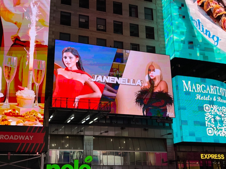 Fans pay tribute to &#39;JaneNella&#39; with billboard in NYC 6