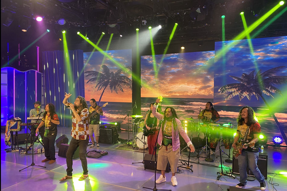 Big Mountain’s Quino McWhinney performs on 'It's Showtime' on Thursday. Photo from It's Showtime