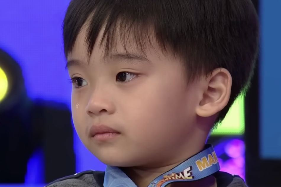 Argus was reduced to tears as he said goodbye to his father on 'It's Showtime!'. ABS-CBN