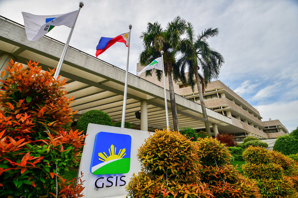 Government Service Insurance System office in Pasay City. Mark Demayo, ABS-CBN News