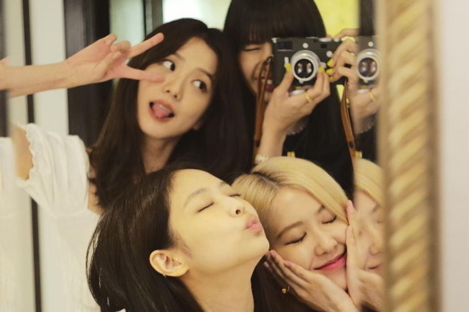  K-pop girl group Blackpink. Photo: Instagram/@lalalalisa_m