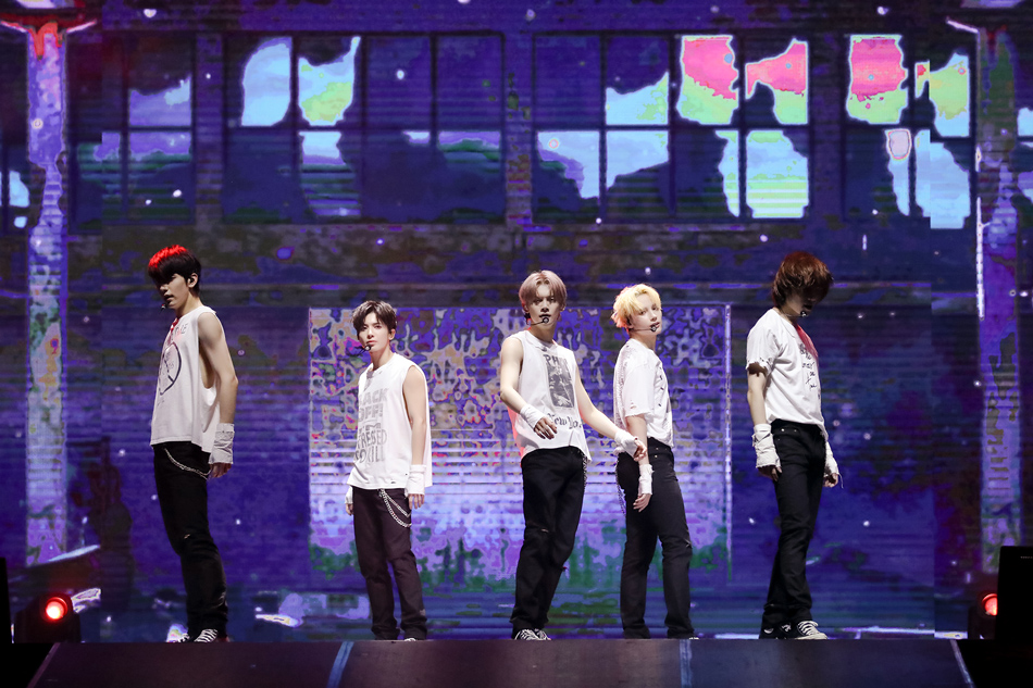 Tomorrow X Together concludes tour with fun, fiery PH concert
