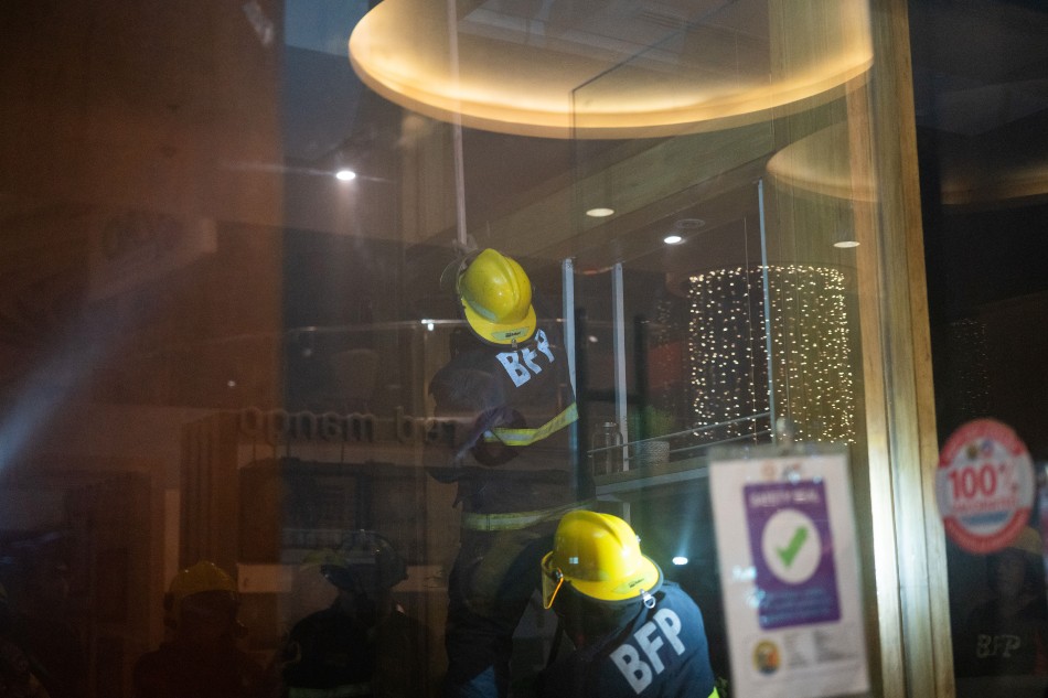 Fire Breaks Out At San Juan Mall Resto Abs Cbn News