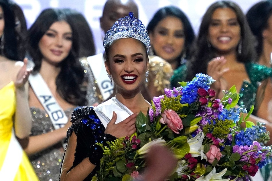 Miss USA R'Bonney Gabriel celebrates after winning the 71st Miss Universe competition at the New Orleans Ernest N. Morial Convention Center in New Orleans, Louisiana on January 14, 2023. Timothy A. Clary, AFP
