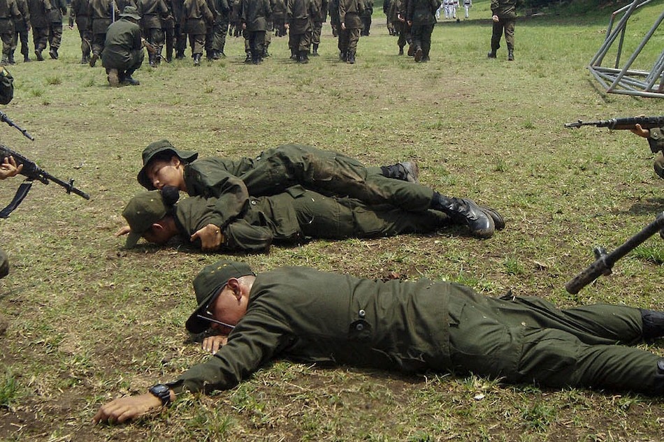 Reserved Officers Training Corps (ROTC) drill sa University of the Philippines-Diliman campus sa Quezon City, Abril 30, 2017. Manny Palmero, ABS-CBN News/File