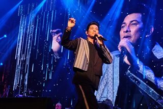 Concert review: Gary V packs his hits in 'Reenergized'