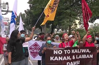 Mga katutubong kontra sa Kaliwa Dam construction nagprotesta