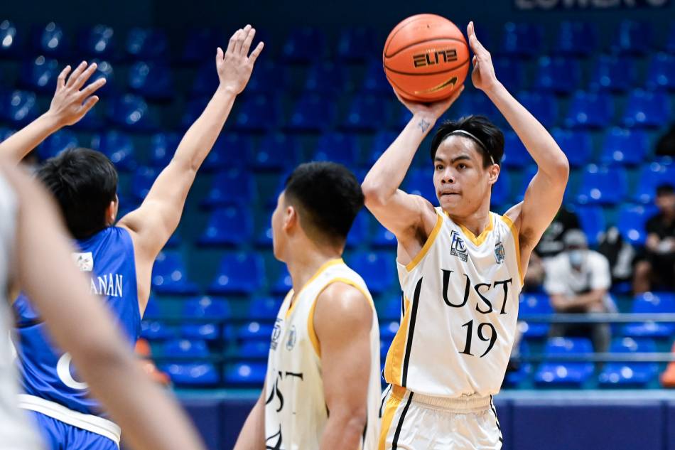 JP Pangilinan of UST puts up a shot against Ateneo in their UAAP Season 85 boys