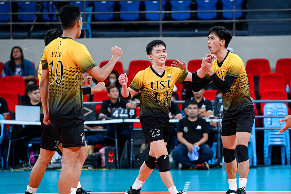 UAAP: NU clinches twice-to-beat, overcomes FEU in men's volleyball