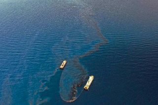 Mindoro oil spill reaches Isla Verde
