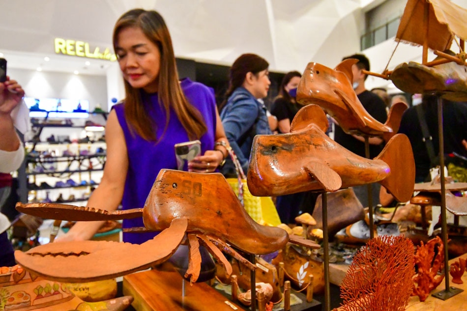 Project Hulmahan turns shoe molds into works of art