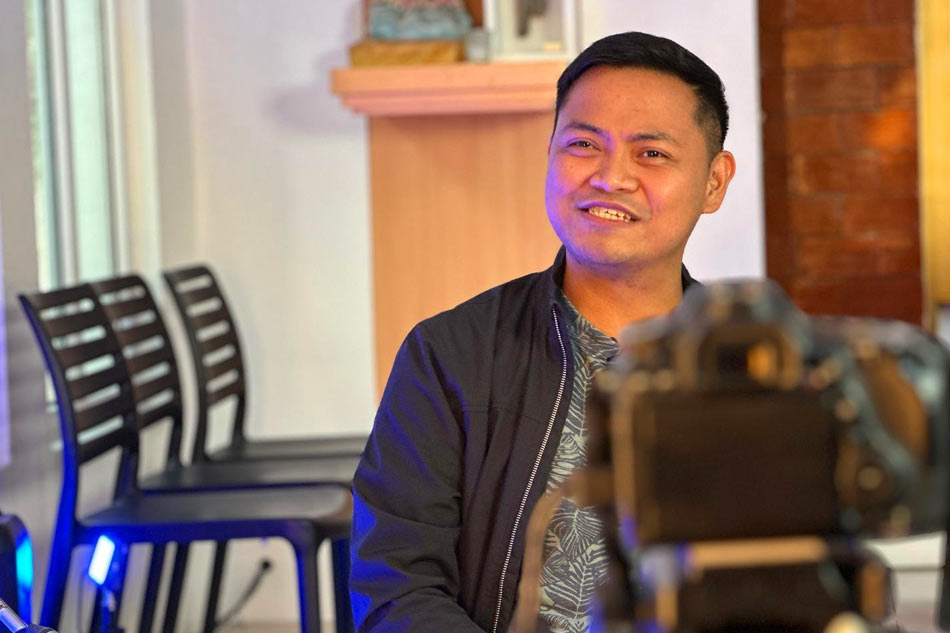 The 'Catholic Comedian' Romar Chuca. Courtesy of Romar Chuca's Instagram account.
