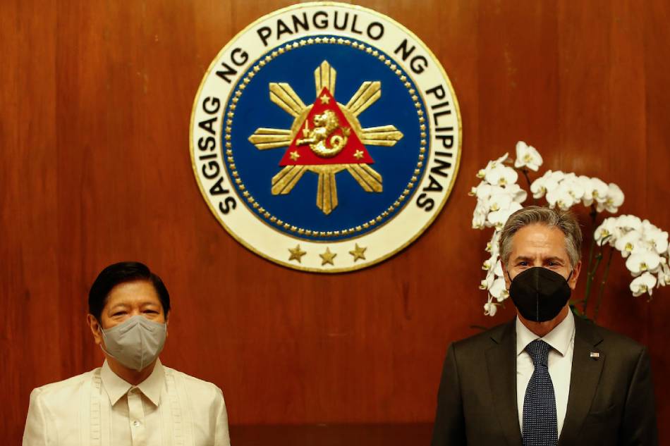 President Ferdinand Marcos Jr. (left), and US Secretary of State Antony Blinken (R) pose for photographs at the presidential palace in Manila, Philippines, August 6, 2022. Rolex Dela Pena/EPA-EFE