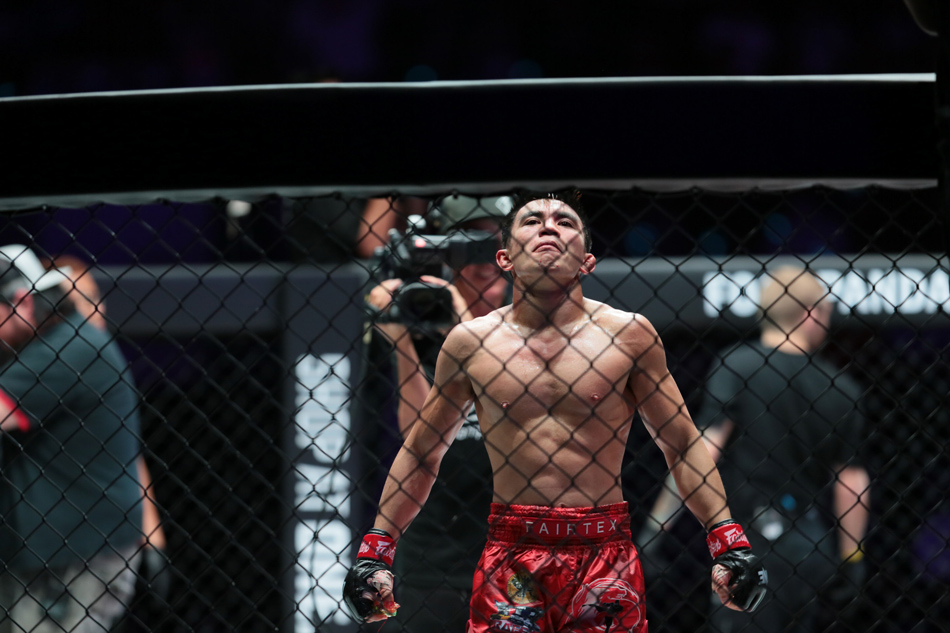 Joshua Pacio during his strawweight world championship match against Jarred Brooks for ONE 164 at the Mall of Asia Arena in Pasay City on December 3, 2022. George Calvelo, ABS-CBN News/File.