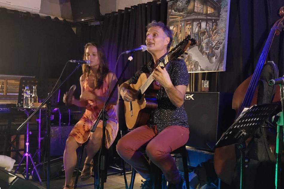Mishka Adams and Beto Caletti perform on stage. ABS-CBN News
