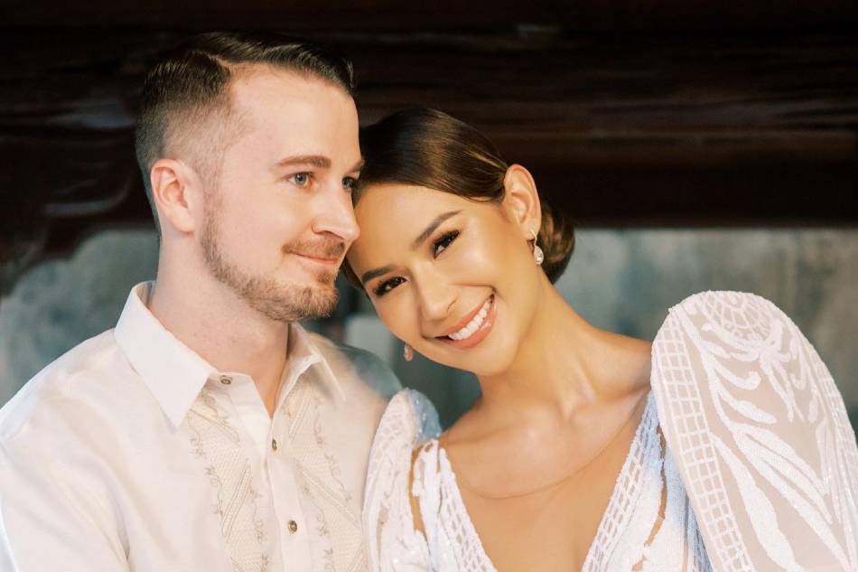 Photo of beauty queen Samantha Bernardo and her fiance Scott Moore from their engagement shoot. Photo: Instagram/Samantha Bernardo