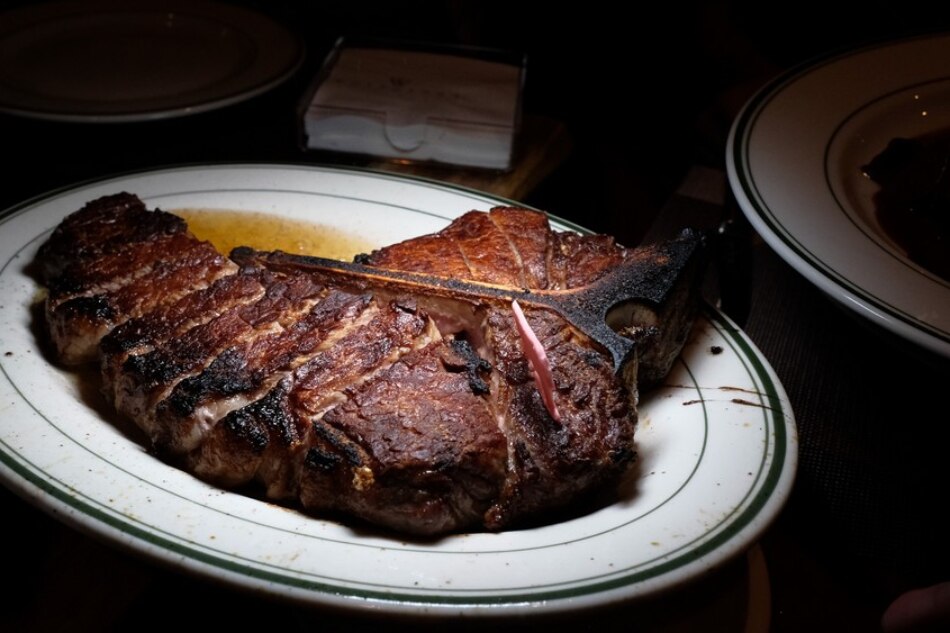 The classic Porterhouse steak of Wolfgang. Jeeves de Veyra
