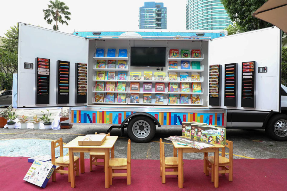 Mobile library launched in Makati 