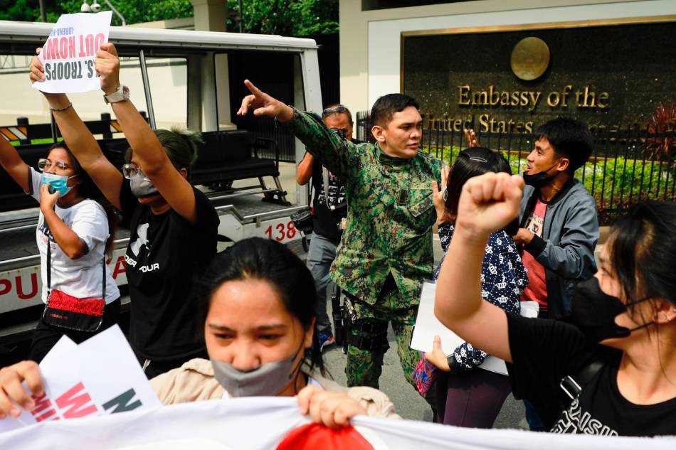 Grupo Ng Mga Kabataan Nag Rally Sa Us Embassy Abs Cbn News