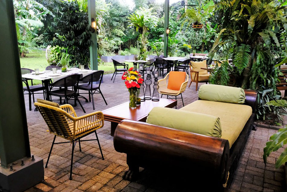 The restaurant extends out into the garden. Jeeves de Veyra