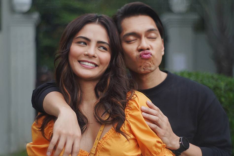 Lovi Poe and Carlo Aquino in 