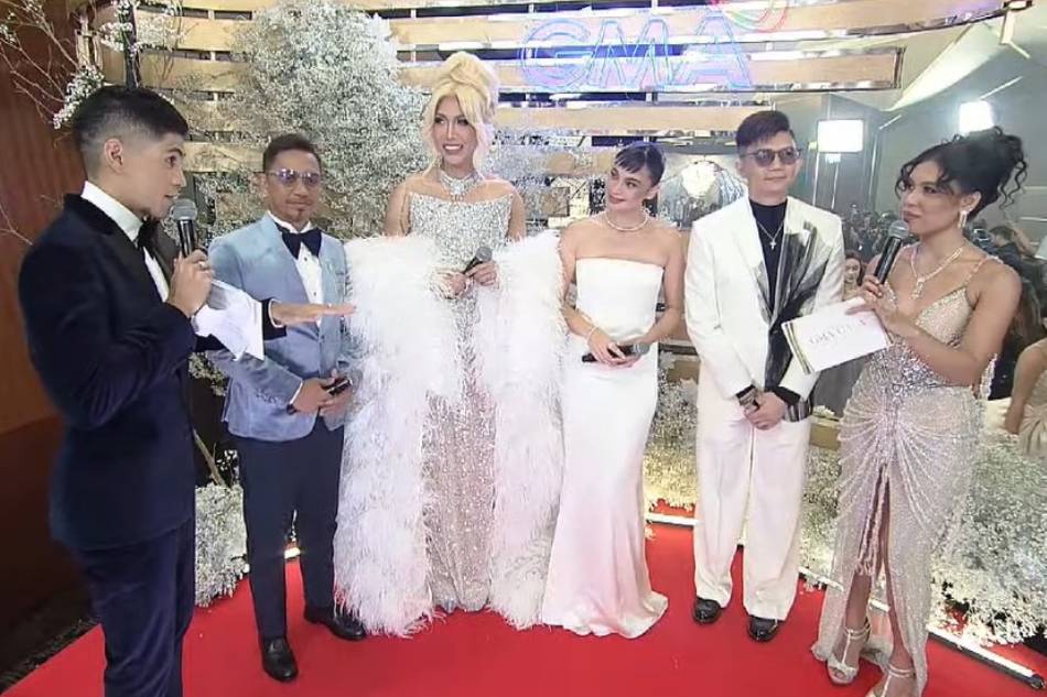 LOOK ABSCBN executives, stars grace GMA Gala Filipino News