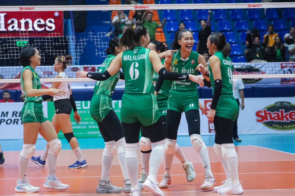The De La Salle Lady Spikers. Handout/SSL.