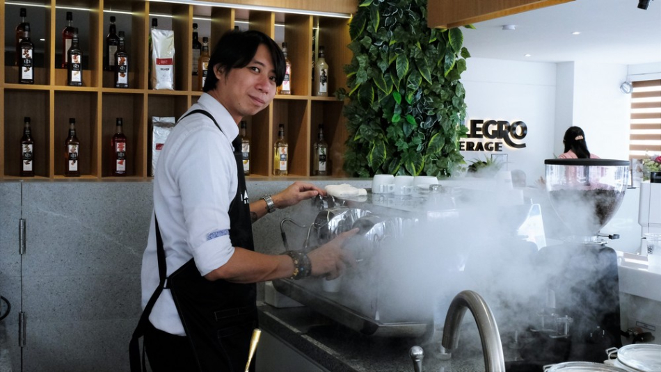 A barista purges a Black Eagle espresso machine. Jeeves de Veyra