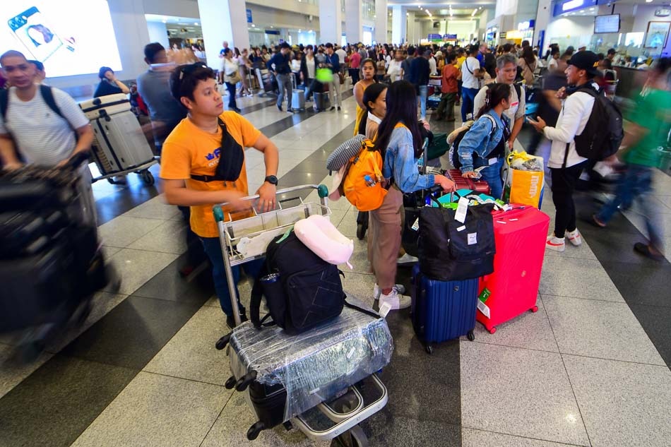 Pinoy students back home from Israel | ABS-CBN News