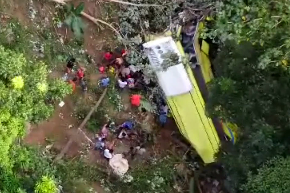 Bus Nahulog Sa Bangin Sa Antique 17 Patay Abs Cbn News 1968