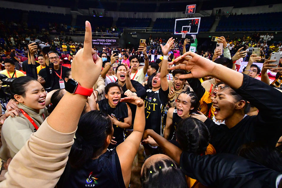 WATCH: Emotional Tigresses reflect on winning Season 86 crown