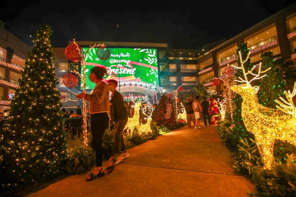 Yuletide Vibes In Metro Manila's South Side | ABS-CBN News