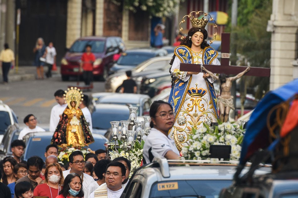 Catholic devotees join the feast of the Immaculate Conception of the Blessed Virgin procession at Immaculate Conception Cathedral of Cubao on December 8, 2023 in Quezon City. Maria Tan, ABS-CBN
