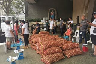 Bayanihan prevails: Buyers get onions from farmers at higher cost