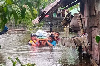 Daet barangays remain flooded