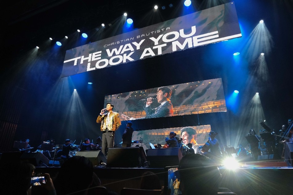 Review: Christian Bautista covers 20 years at concert 1