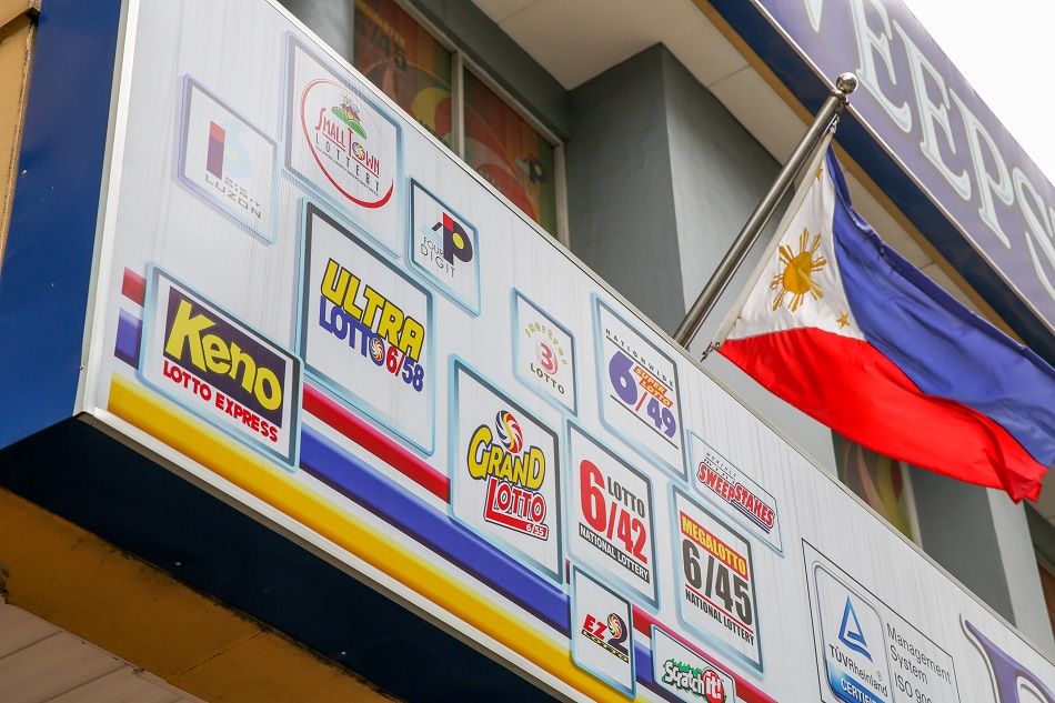 Halos P30 M Jackpot Sa Grand Lotto 6 55 Napanalunan ABS CBN News