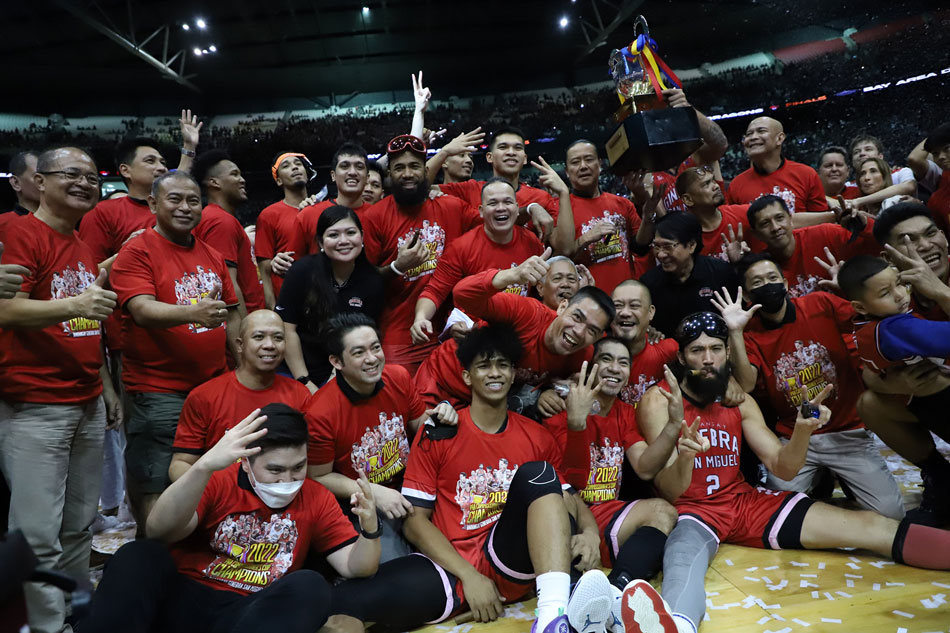 Barangay Ginebra celebrates its triumph in the 2023 PBA Commissioners' Cup. PBA Images.