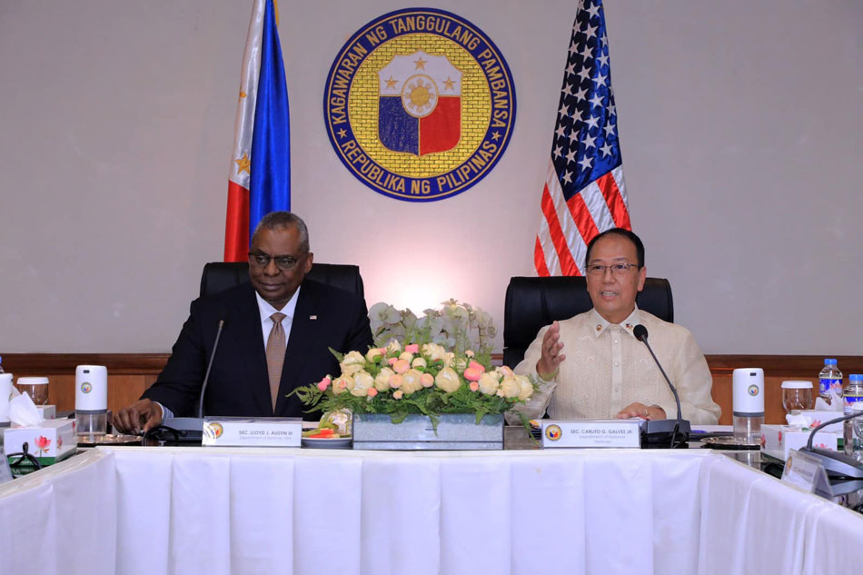 US Secretary of Defense Lloyd Austin III (L) and Philippine Secretary Carlito Galvez, Jr. held a meeting at the Department of National Defense in Camp Aguinaldo, Quezon City on Feb. 2, 2023. Pinky Rose Fernandez, Department of National Defense