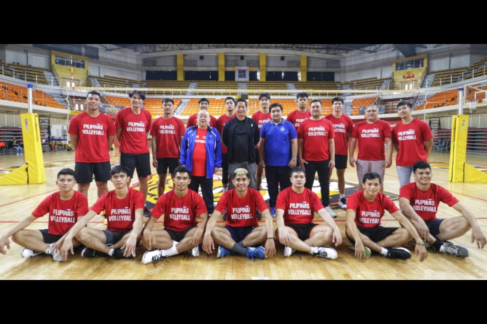 Members of the national men’s volleyball pool pose for an official photo. Photo courtesy of the PNVF.