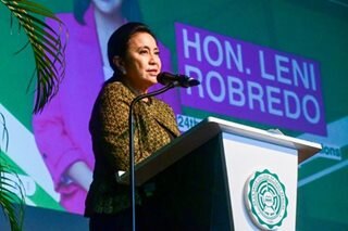 Ex-VP Robredo to students: Build 'authentic' connections