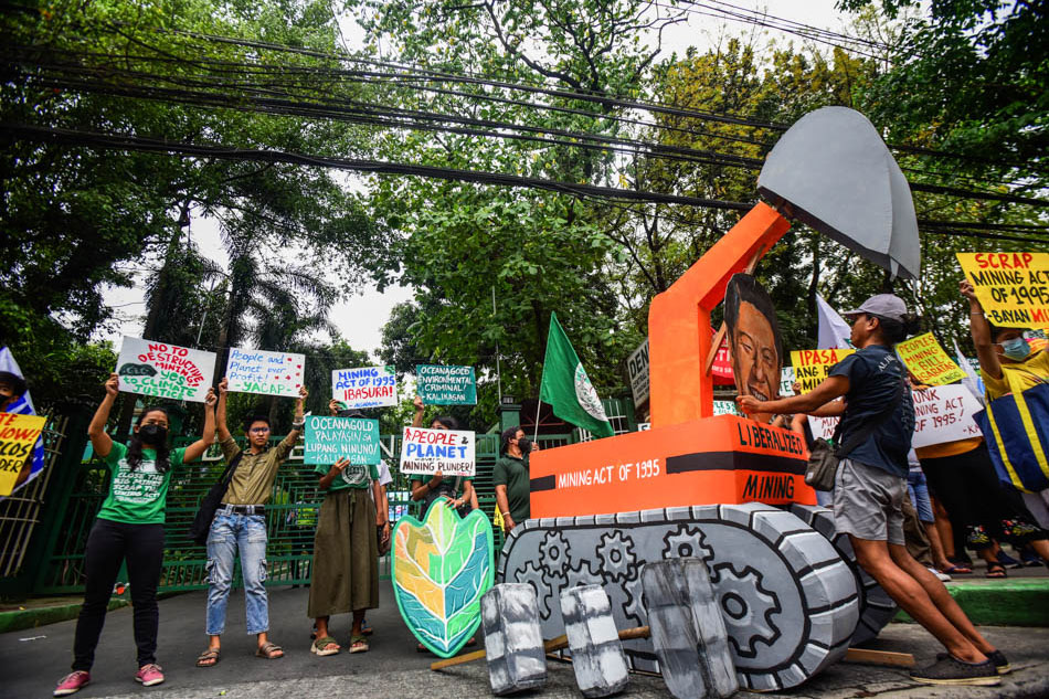 Philippine Mining Law Opposed Abs Cbn News 2081