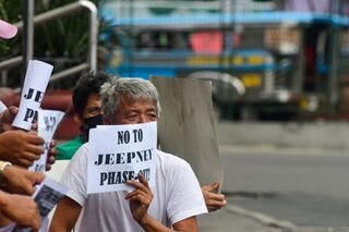 Jeepney drivers continue transport strike