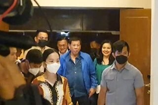 Duterte dumating sa paglulunsad ng librong tungkol sa 'Build, Build, Build' 
