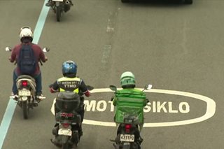 Grupo tutol sa motorcycle lane sa Commonwealth Avenue