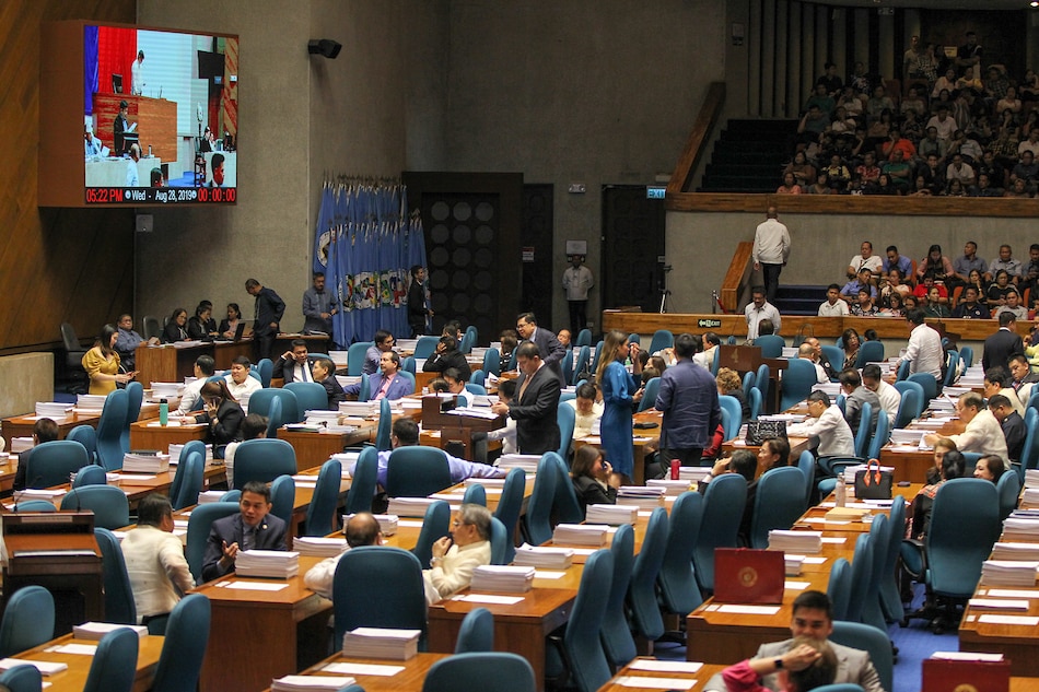 Lawmakers during the 18th Congress at the House of Representatives in Batasan Pambansa in Quezon City on Aug. 28, 2019. Jonathan Cellona, ABS-CBN News/File