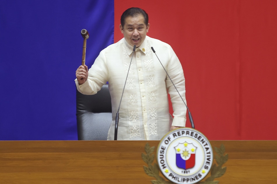 Speaker Ferdinand Martin G. Romualdez presides over the plenary session of the House of Reprentatives on March 6, 2023 when the chamber approved, among others, the Resolution of Both Houses No. 6 of the Congress of the Philippines calling for a constitutional convention to propose amendments to the 1987 Constitution. House of Reprentatives handout