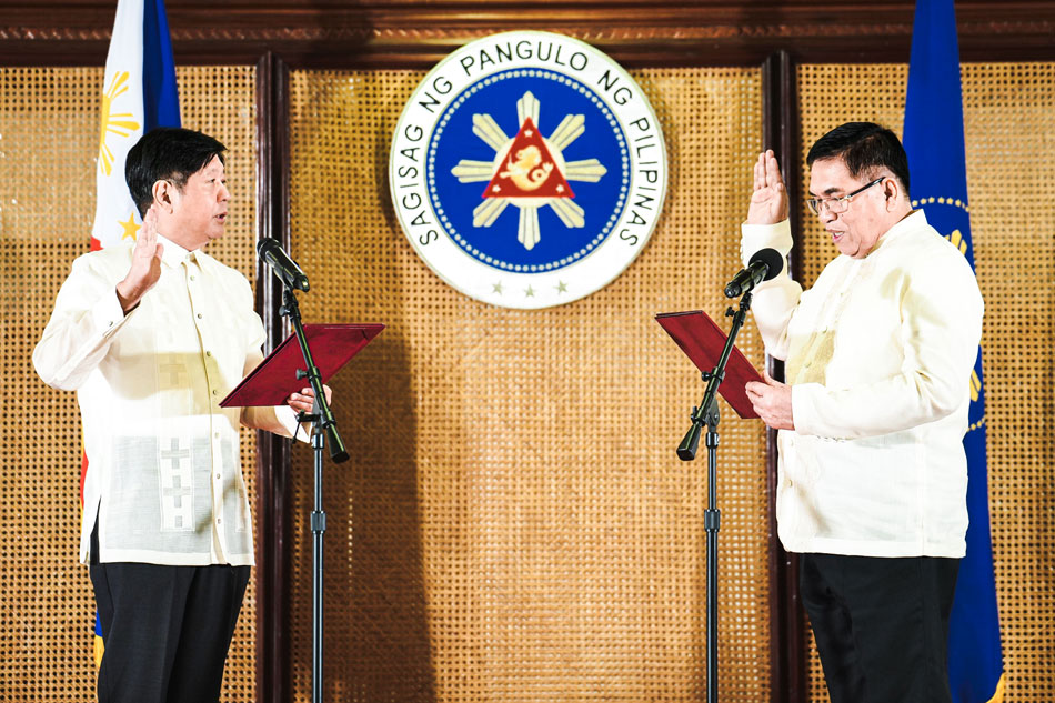 Macacua took his oath before Marcos, Jr in Malacañang earlier in the day. Presidential Communications Office handout. 