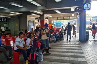 Some travelers return home after Holy Week break